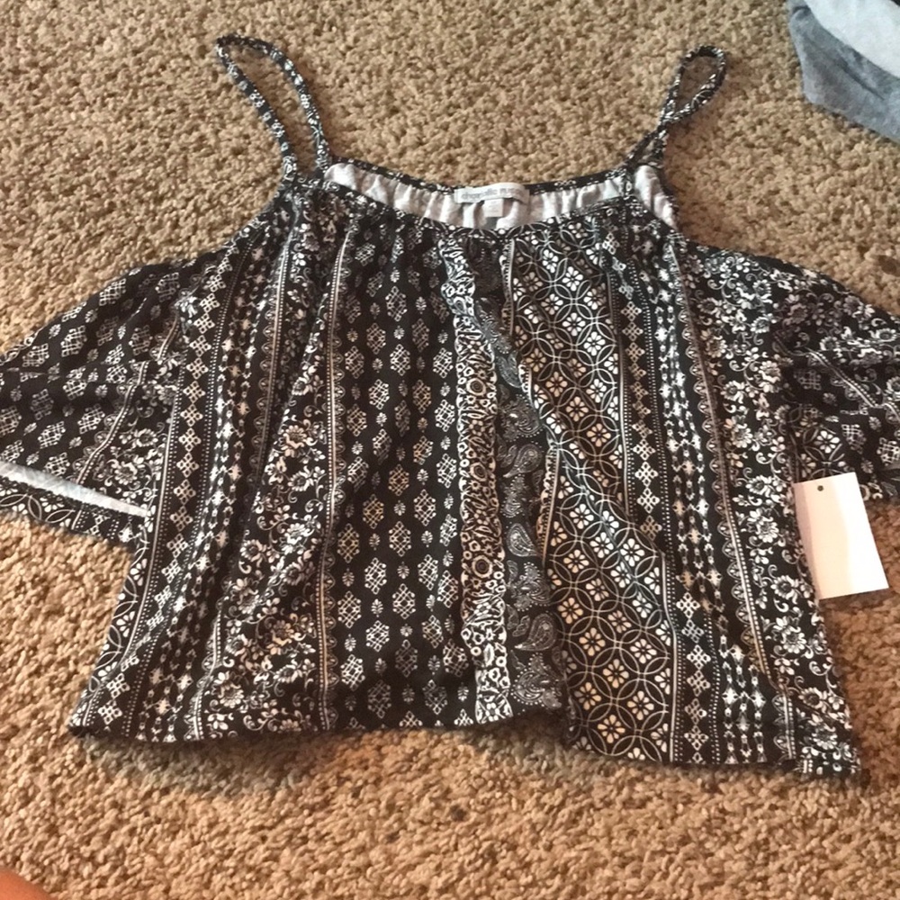 Off the shoulder shirt!